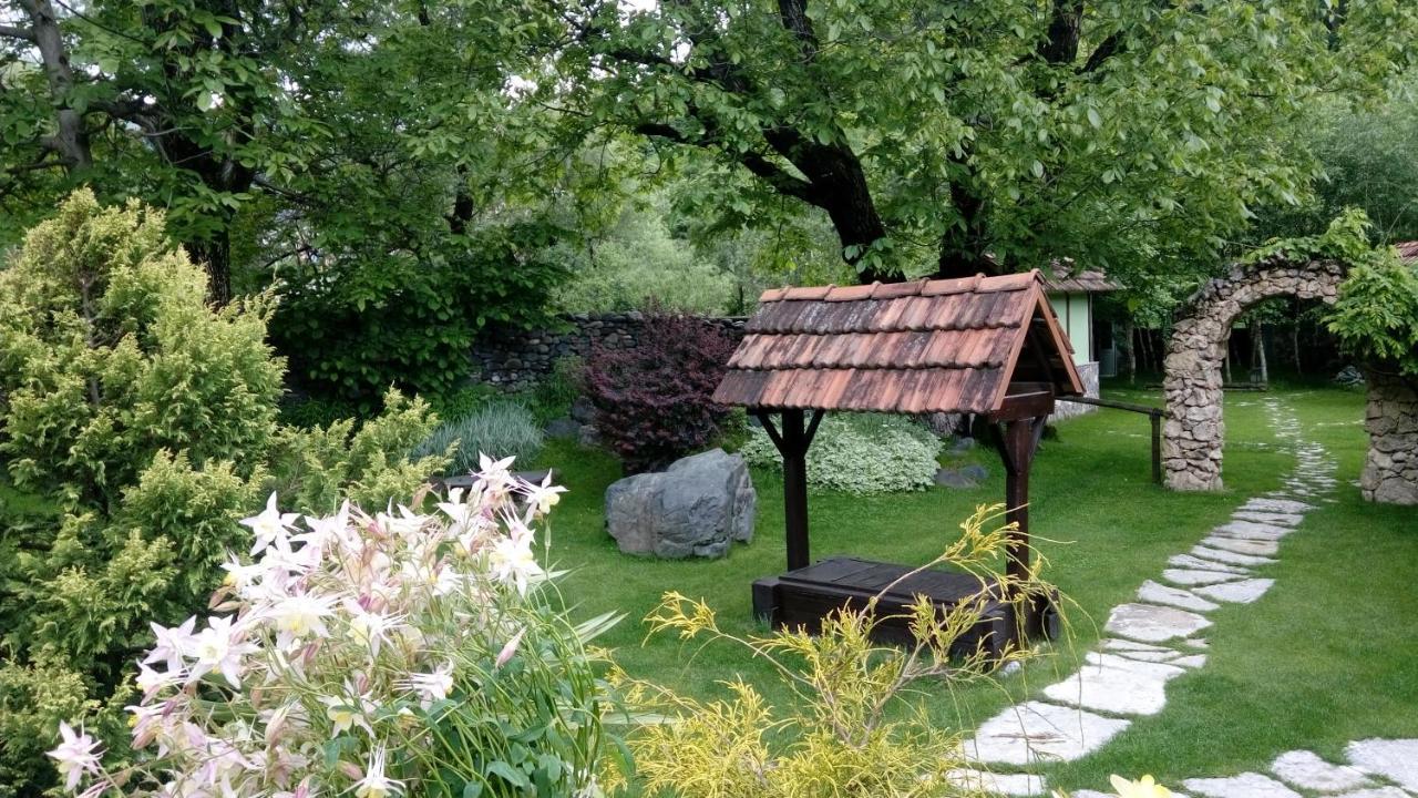 ディリジャン Eco Garden Bed & Breakfast エクステリア 写真