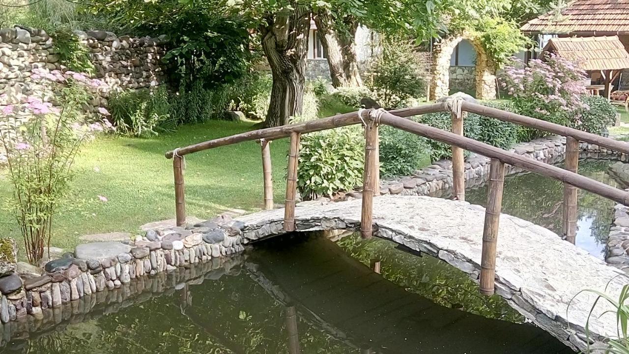 ディリジャン Eco Garden Bed & Breakfast エクステリア 写真