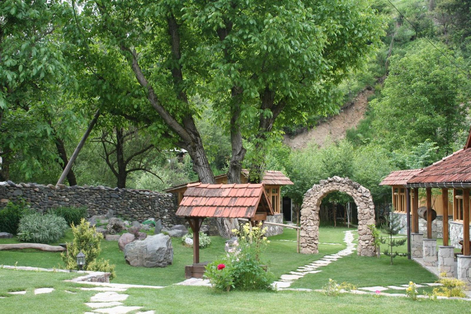 ディリジャン Eco Garden Bed & Breakfast エクステリア 写真